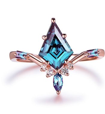 Trending Designs - Lord of Gem Rings