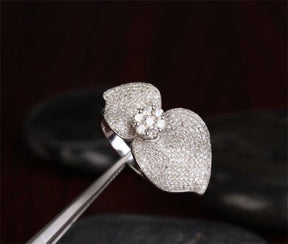 14K White Gold Flower Pavé Diamond Wedding Ring Engagement Ring (3.08ct.tw.) - Lord of Gem Rings