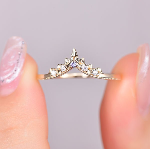 Five-Stone Alexandrite Diamond Chevron Crown Ring Milgrain June Birthstone Band - Lord of Gem Rings