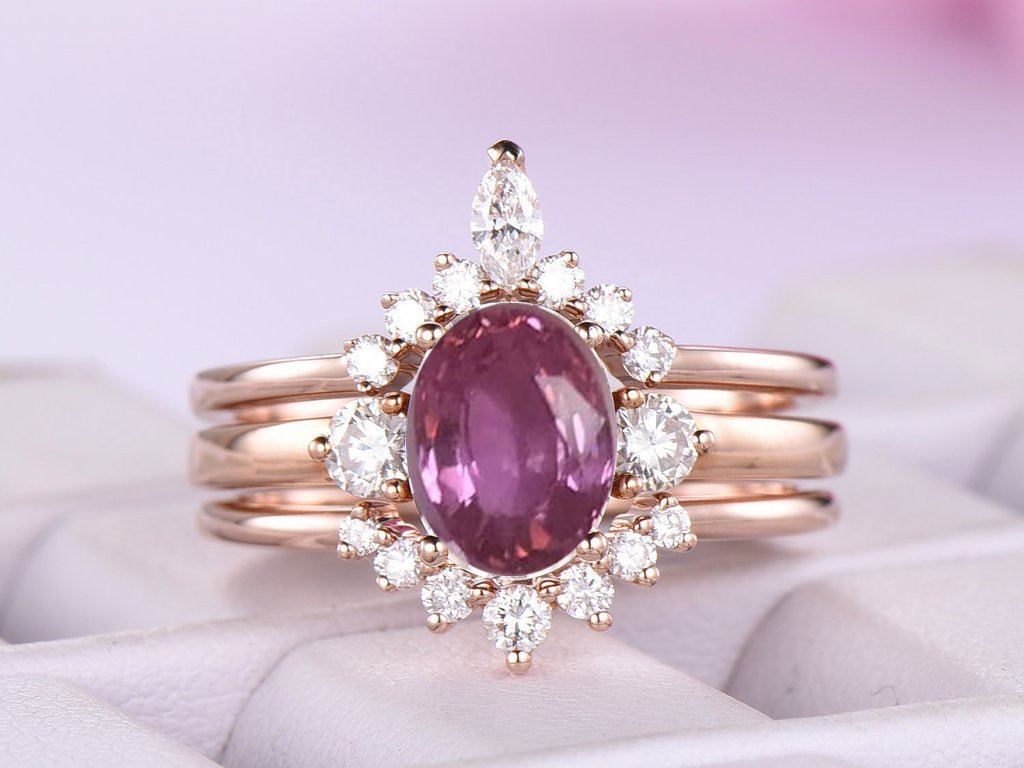 loose pink sappbires oval 5x7mm - Lord of Gem Rings