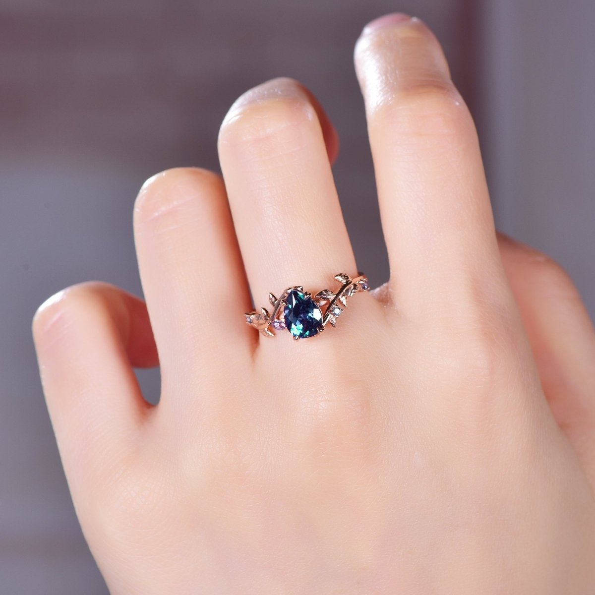 1.4ct Pear Alexandrite Vine Leaf Engagement Ring 14K Gold - Lord of Gem Rings