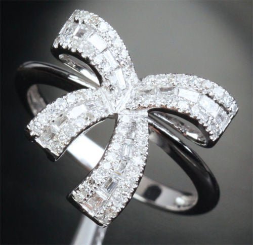 14K White Gold Bowknot Baguette & Pavé Diamond Wedding Ring Engagement Ring (.85ct.tw )
