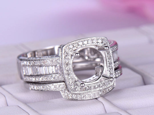 Baguette Diamond Cushion Halo Round Semi Mount Bridal Set with Contour Band