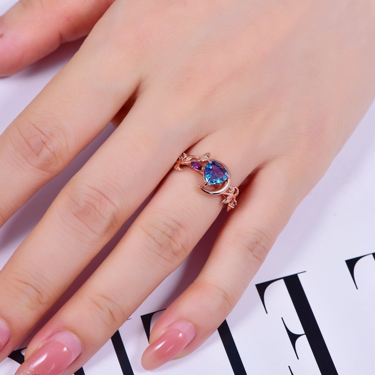 Heart Alexandrite Vintage Ring in 14K Gold/Silver - Lord of Gem Rings