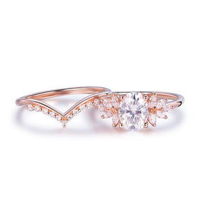 Oval Moissanite Ring with Chevron Band Bridal Set in 14K Gold - Lord of Gem Rings