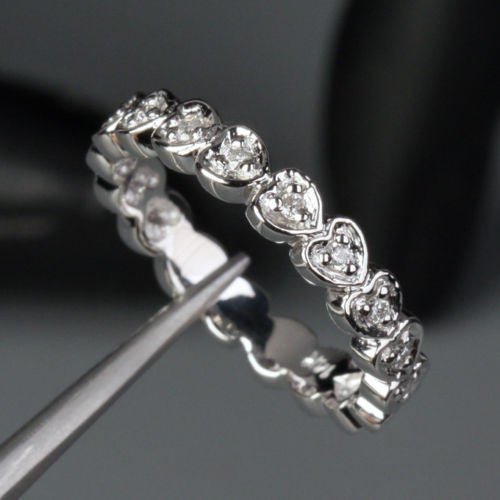 Pave-set Diamond Full Eternity Heart Band
