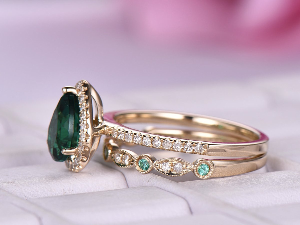 Pear Emerald Diamond Bridal Set Birthstone Art Deco band 14k Yellow Gold - Lord of Gem Rings