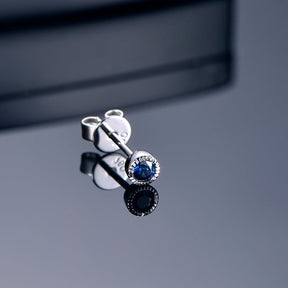 Petite Blue Sapphire Milgrain Stud Earrings 18K Gold, 1 Pair - Lord of Gem Rings