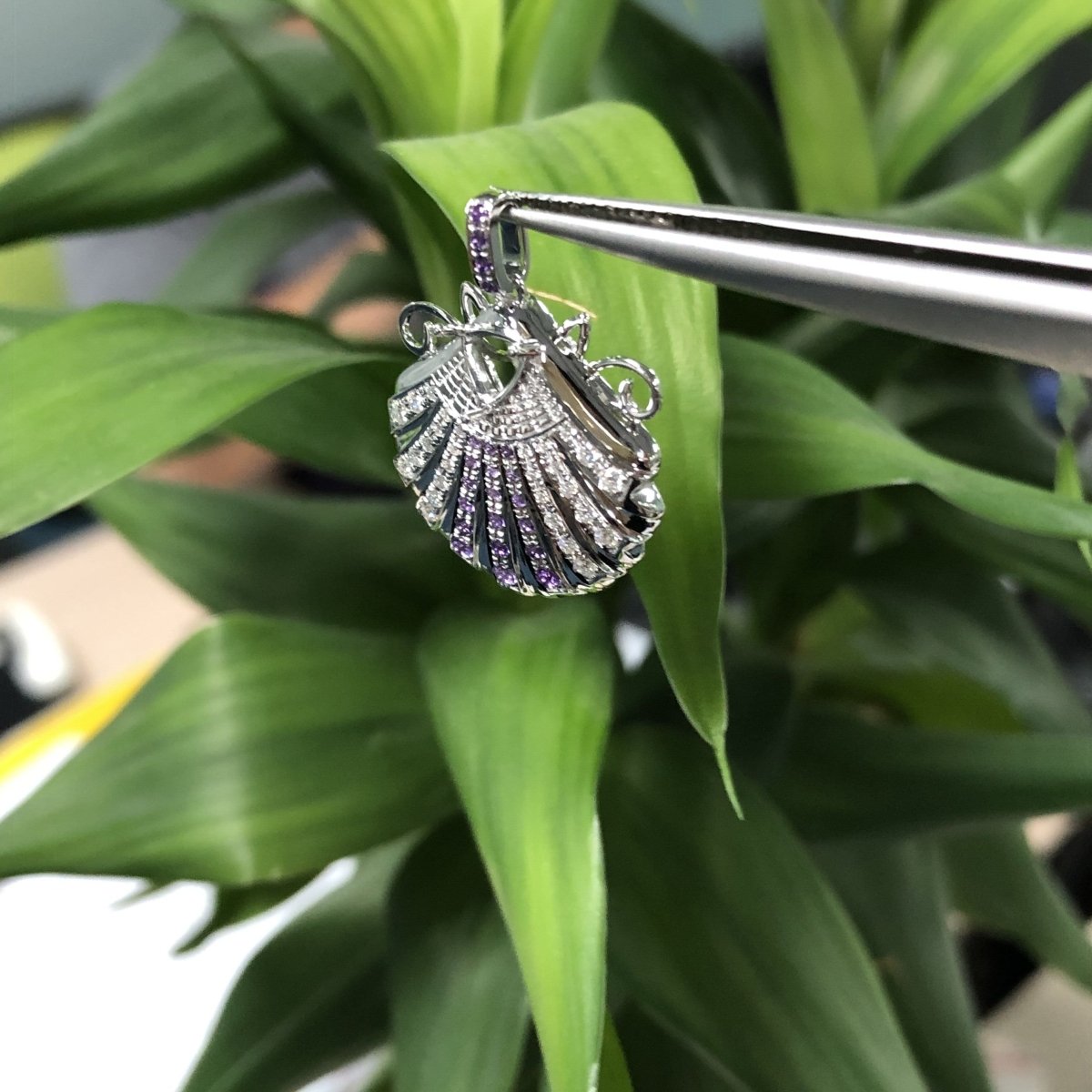 Reserved for Eric Custom Shell Pendant 14k White Gold - Lord of Gem Rings