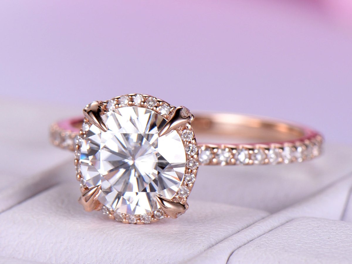 Round Moissanite Engagement Ring Diamond Halo in 18K Gold - Lord of Gem Rings