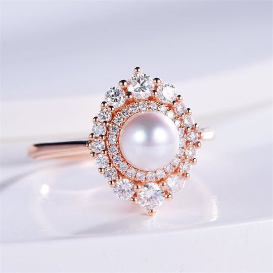 Round Pearl Ring Graduated Diamond Double Halo