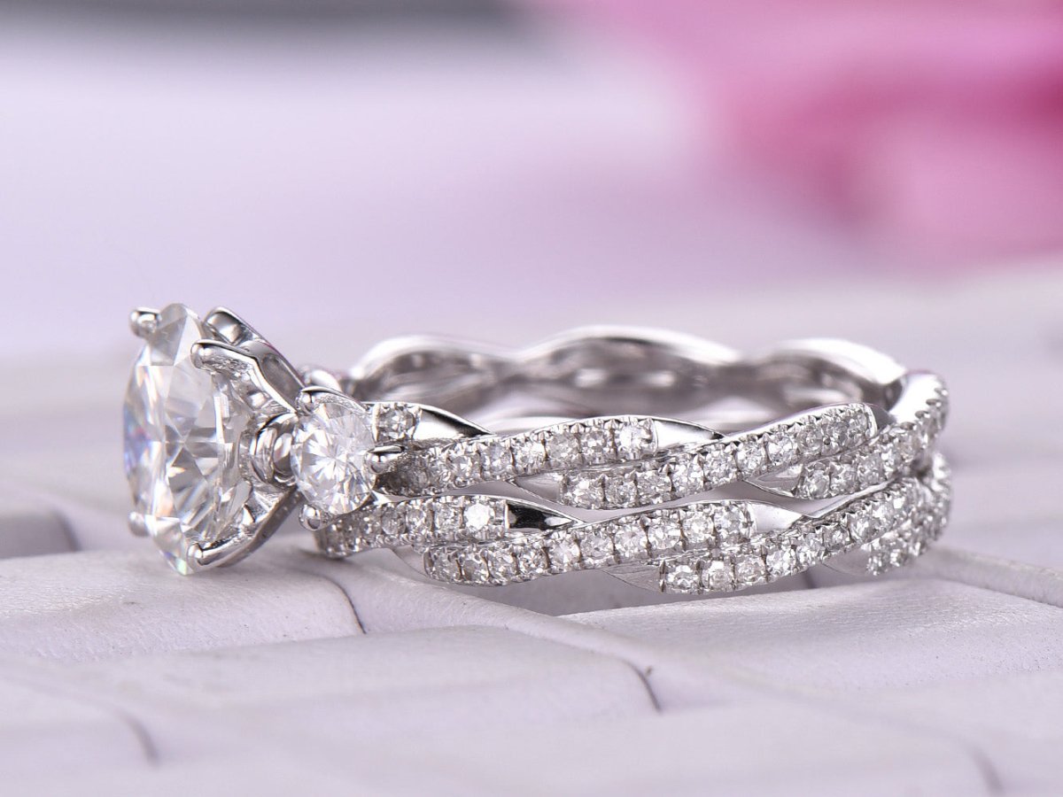 Three-Stone Round Moissanite Twisted Bridal Set - Lord of Gem Rings