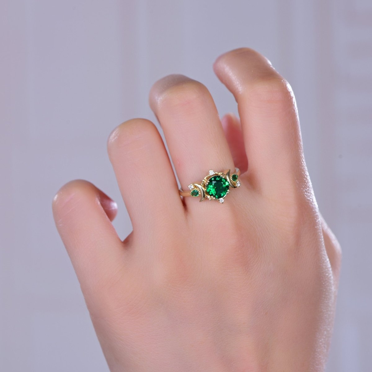 Vintage Round Emerald Crescent Ring 14K Gold - Lord of Gem Rings
