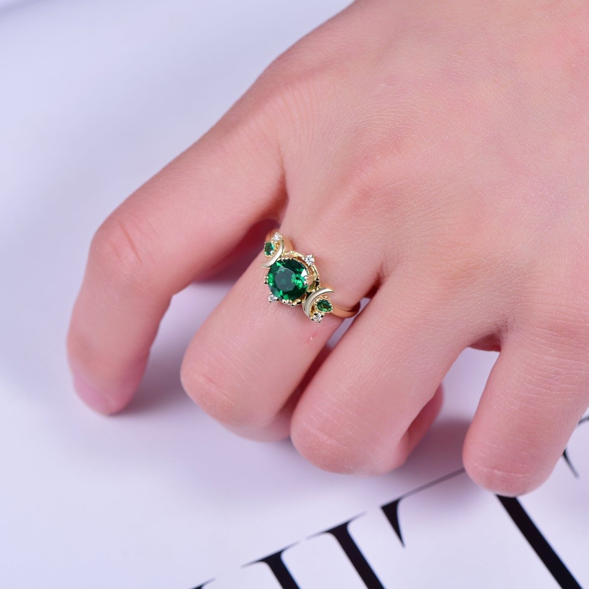 Vintage Round Emerald Crescent Ring 14K Gold - Lord of Gem Rings
