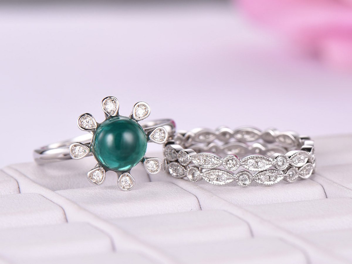 Vintage Round Emerald Diamond Bridal Trio Set 14K White Gold - Lord of Gem Rings