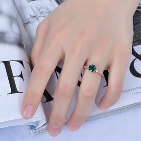 Vintage Style Prong-Set Round Emerald Diamond Engagement Ring